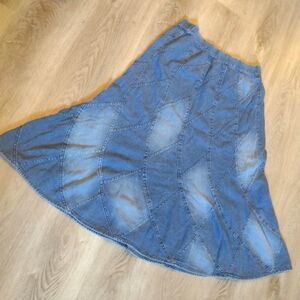 Studio West Apparel denim skirt Women Med. skirt denim